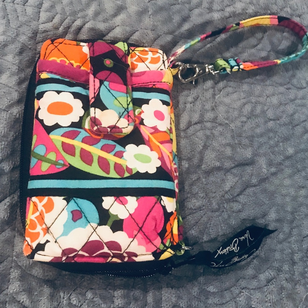 🌸🌼Vera Bradley Zip Around Wristlet🌼🌸